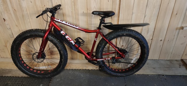 Velo de route fat bike rouge