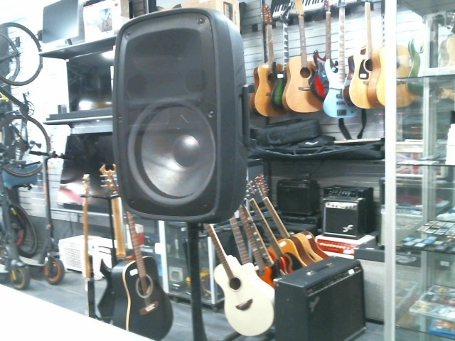 Haut parleur ion glow 3 with stand