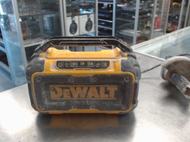Haut parleur dewalt