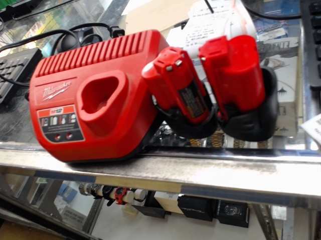Kit batterie chargeur milwaukee