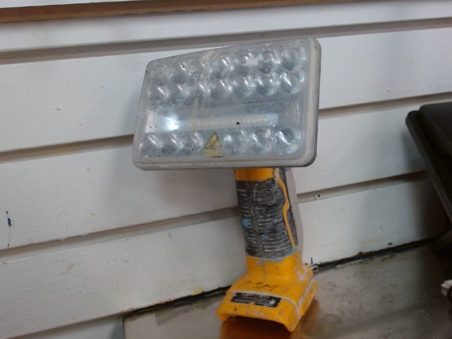 Lumiere de construction pour batt dewalt