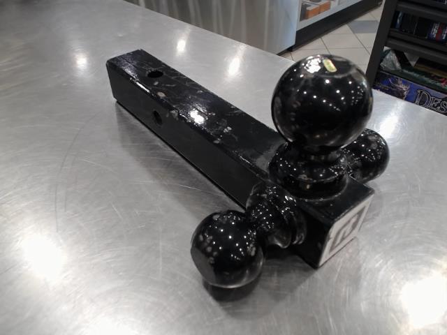 Hitch 3 boules