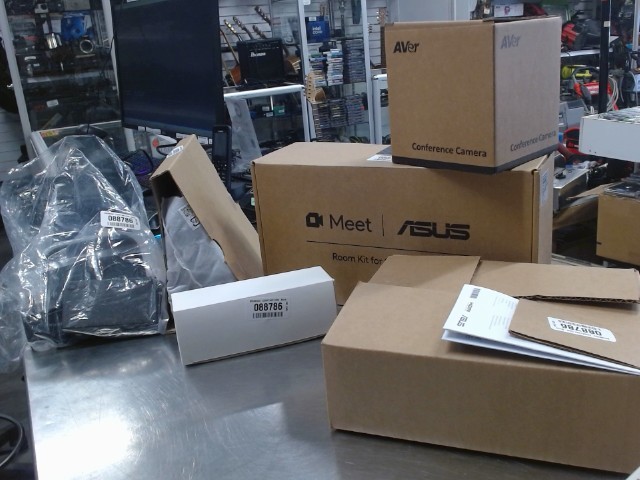 Google room kit meet asus