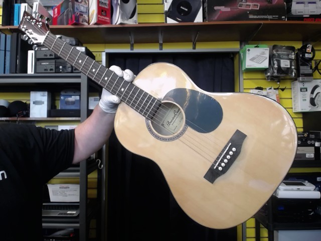 Guitare acoustique 1/2