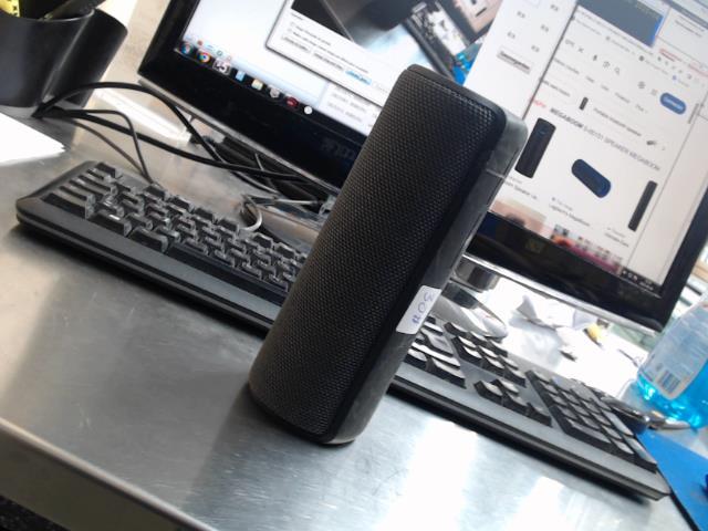 Speaker megaboom