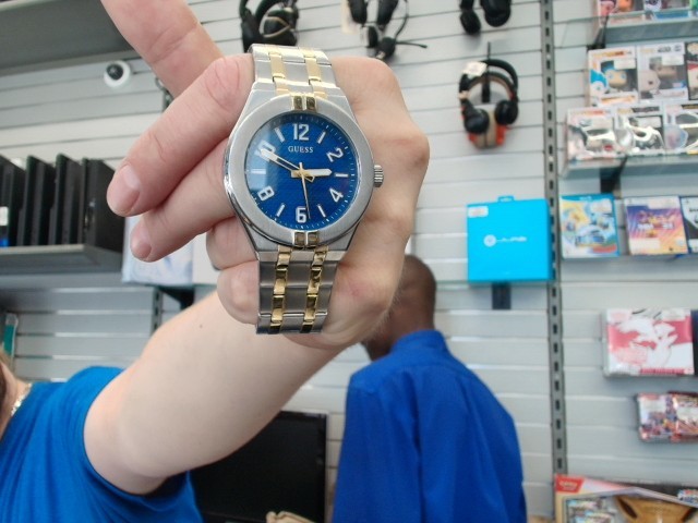 Montre fond bleu