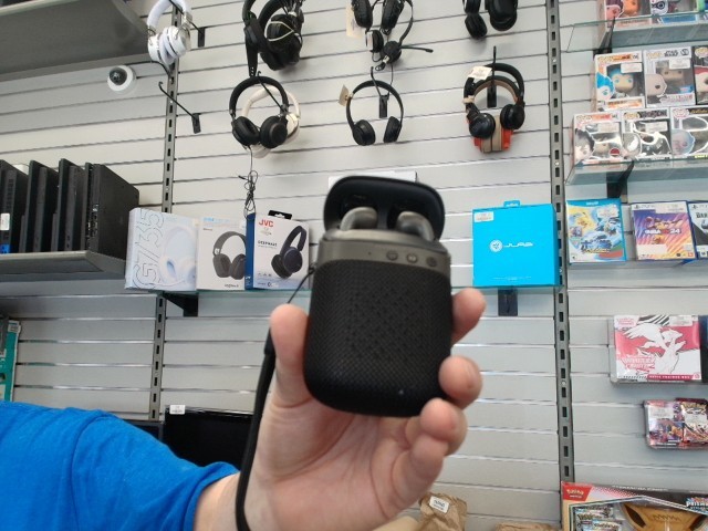 Ecouter bluethoot speaker