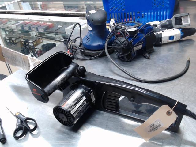 Chainsaw electrique noir