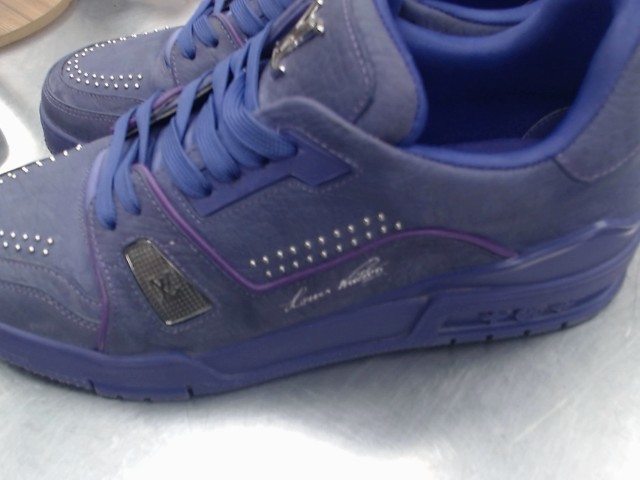 Louis vuitton shooes fake