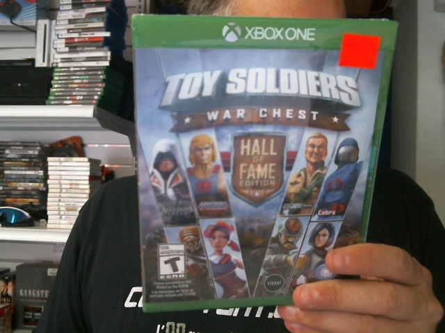 Toy soldier war chest