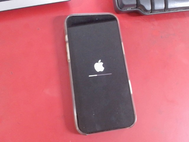 Iphone 16 pro max 256gb+etui pas de chrg