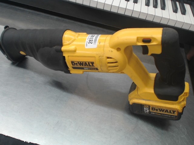Sawzall dewalt+batt 5ah