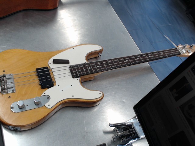Ibanez tele bass 2352 anne 70 very used