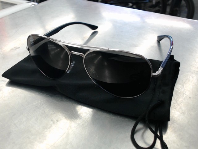 Lunette de soleil rayban