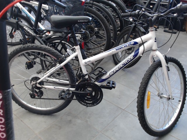 Velo de montagne pour enfants supercycle