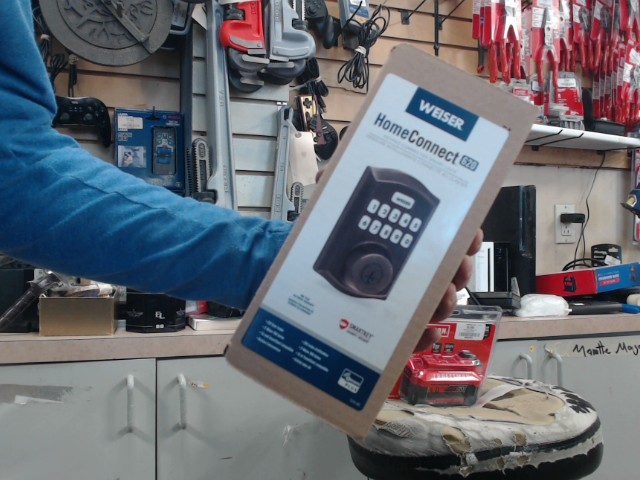 Keypad connected smart lock