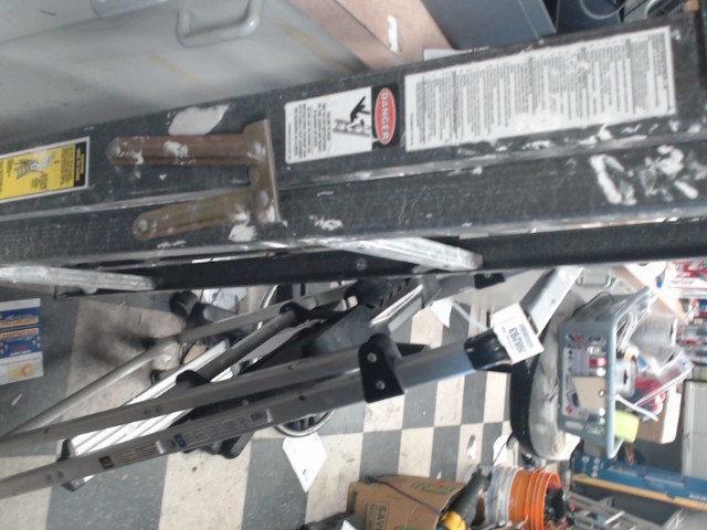 Fiber glass ladder 4.4 ft