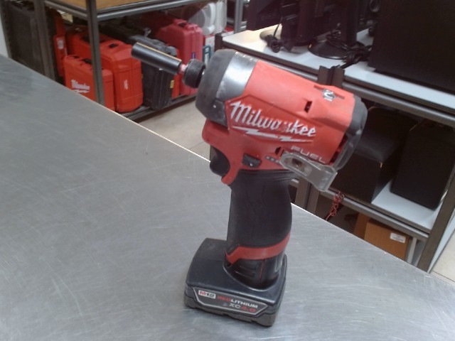 Impact drill milwaukee av 1x batterie