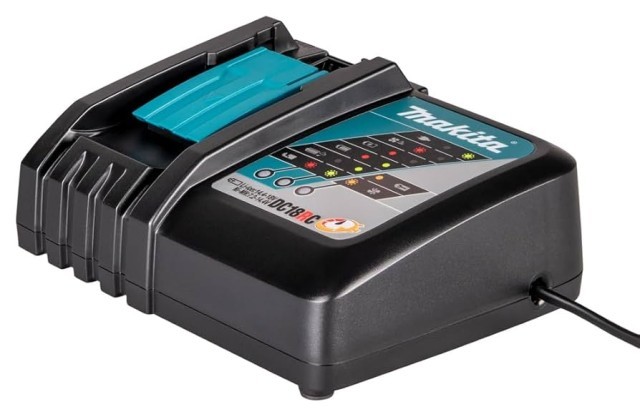 Chargeur a batterie makita
