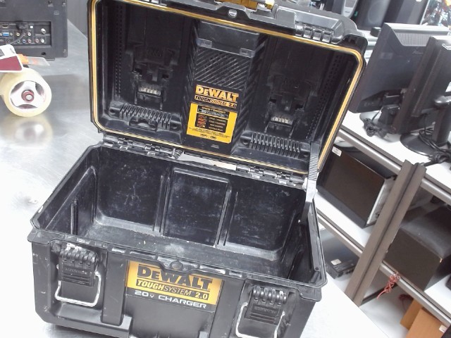 Coffre dewalt