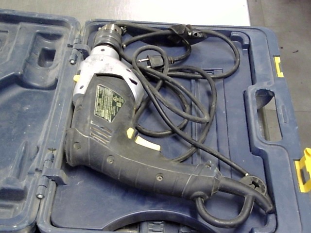 Drill avec set de bits mastercraft
