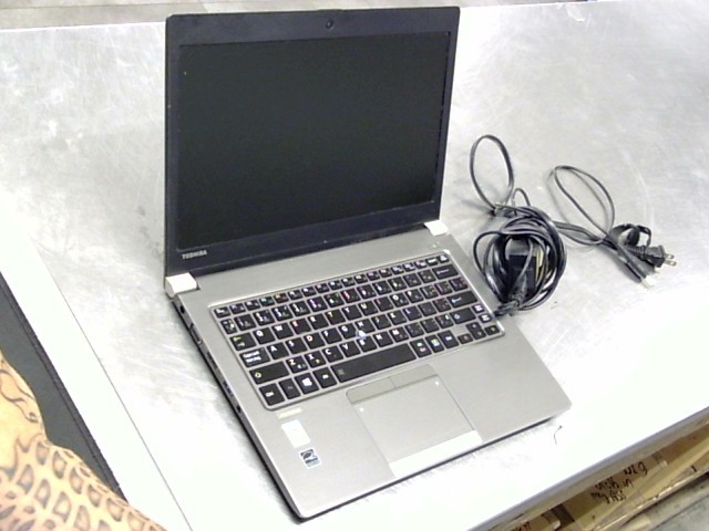 Laptop i5 toshiba