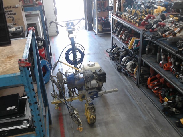 Machine a peinture commercial