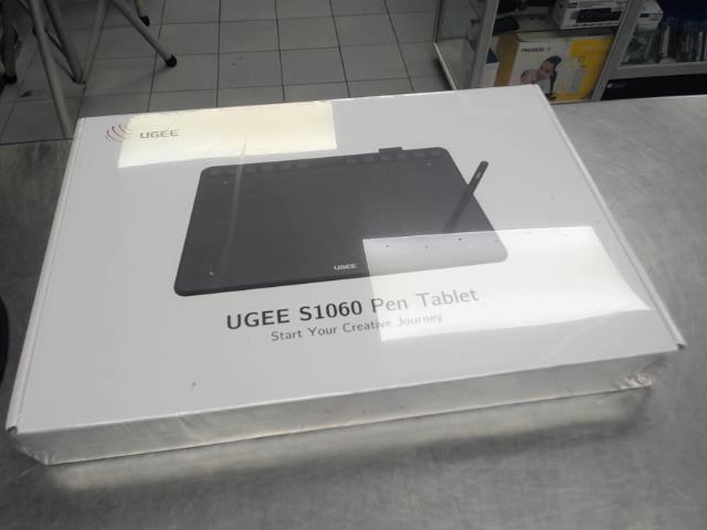 Pen tablet dans la boite neuve