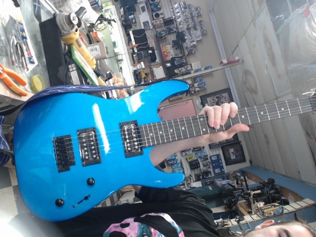 Guitar electrique bleu