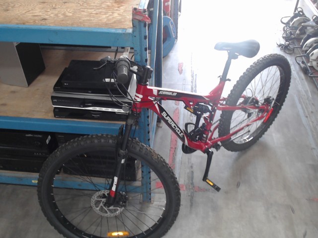 Velo double suspension/double frein disq