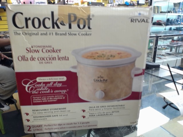 Crock pot in a box never used open box