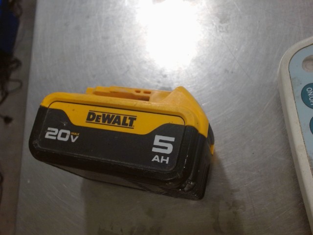 Battery dewalt