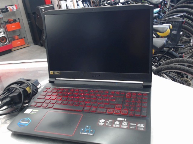 Portable gaming 477stock/16gram/i7