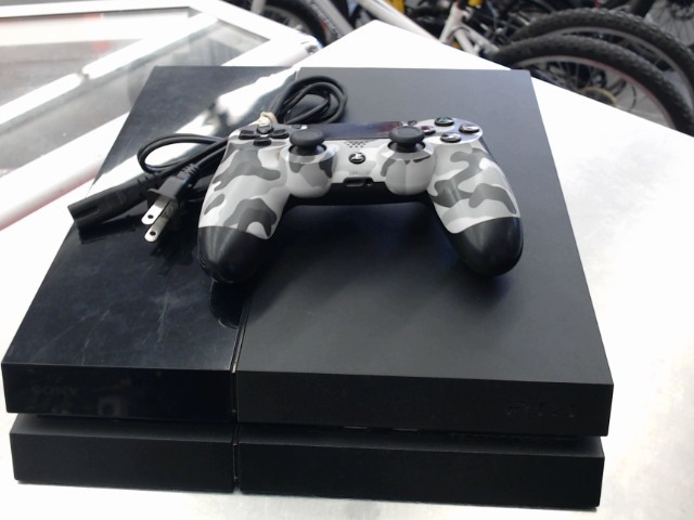Console ps4 1st gen