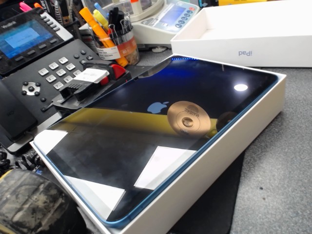 Ipad 10th generation wi-fi + cellular