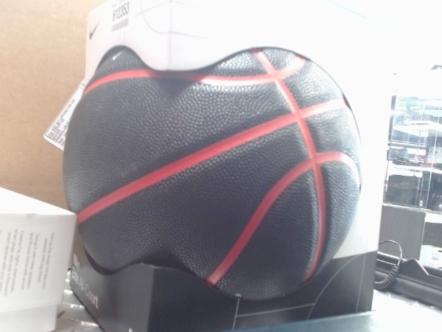 Basketballs nike