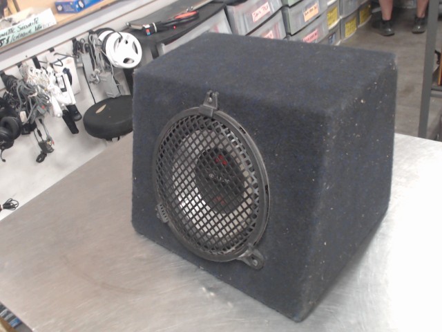 Sub auto 10'' dboite tapis(350watt)
