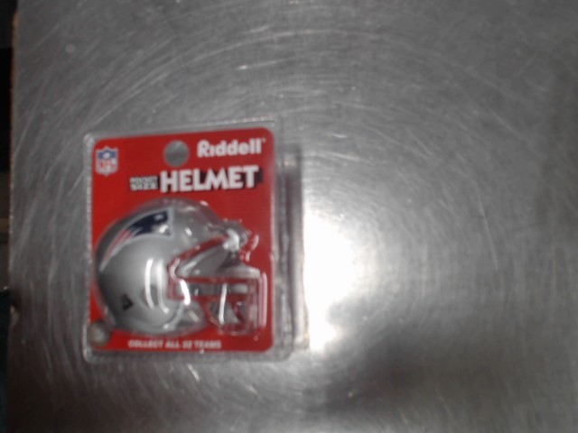 Pocket size helmets collectible patriots