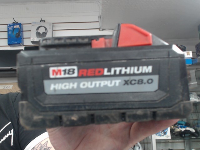 Batterie milwaukee 8ah