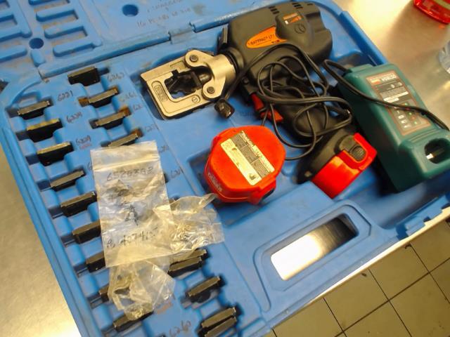 Hydraulic crimp tool battpac