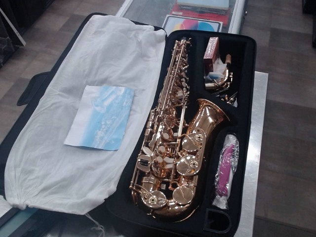 Saxophone alto