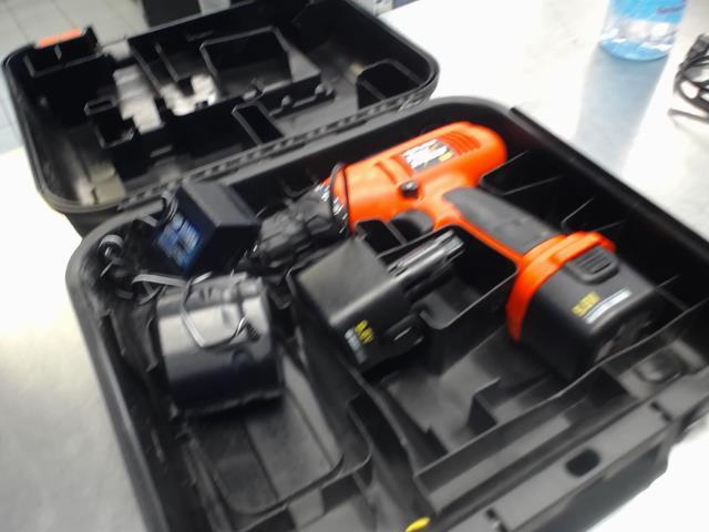 Drill + 2 batterie 9.6v + chrgeur  (11)
