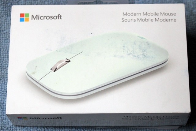 Souris bluetooth + boite