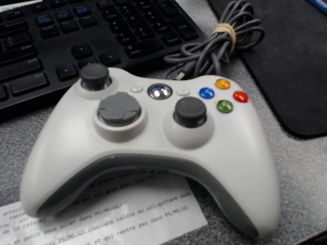 Manette xbox 360 blanche avec fils
