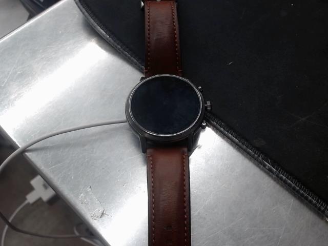 Montre fossil smart watch avec chargeur