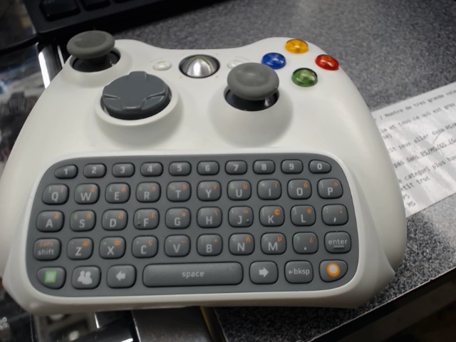 Manette xbox360 blanch bonne condition