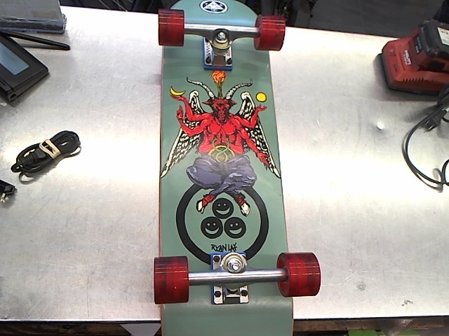 Skate board vert motif satan rose top