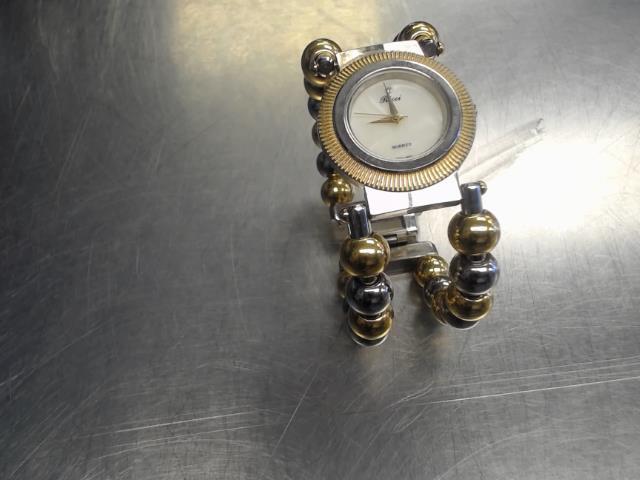 Montre pour femme             vf