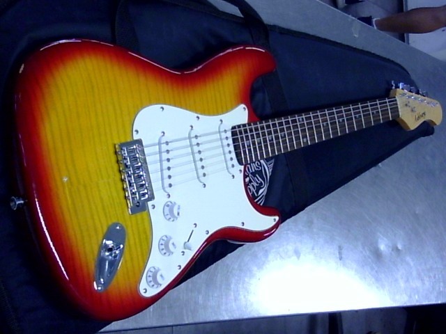 Guitar electric red + case