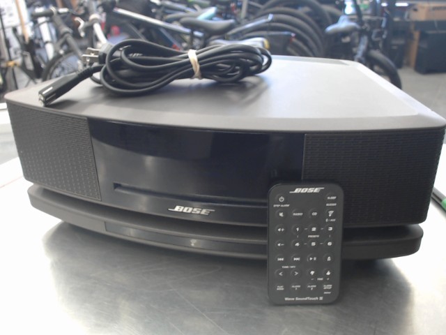 System de son lecteur cd+tc + piedestal